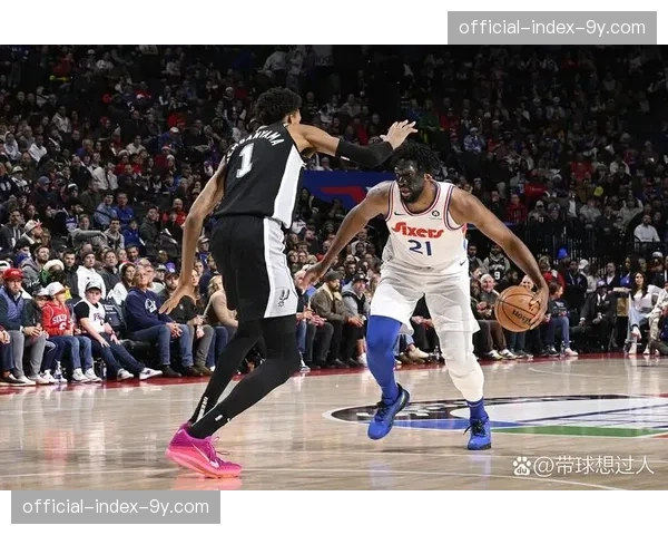 文班亚马三节达成40分20篮板，马刺主场大比分领先雷霆