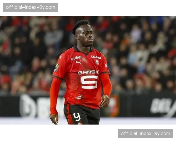 雷恩前锋卡利穆恩多肌肉不适，将缺席未来两轮比赛